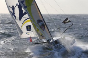 Francois Gabart bricht bei der Vendée Globe den Monohull einhand 24 Stunden Rekord mit 515 Meilen. © Jean-Marie Liot / DPPI Francois Gabart bricht bei der Vendée Globe den Monohull einhand 24 Stunden Rekord mit 515 Meilen. © Jean-Marie Liot / DPPI