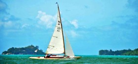 Länge läuft auch im indischen Ozean am besten. Königs 30er Schäre vor Mahe auf den Seychellen. © Everglow Ltd 30er Schärenkreuzer auf den Seychellen