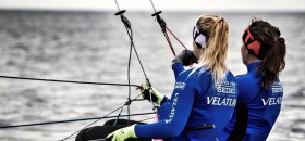Leonie Meyer und Elena Stoffers trainieren im neuen Frauen Skiff 49er FX für Olympia. © Meyer-Stoffers Sailing Leonie Meyer und Elena Stoffers