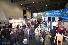 Betrieb in den beiden Hallen der Boatfit. Im vergangenen Jahr kamen 11.000 Besucher. © Stephan Röpke Boatfit