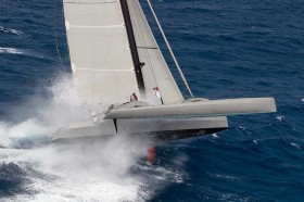 Der Trimaran "Paradox" hat die Carribean 600 2013 als erstes Schiff beendet. © Richard Langdon / www.oceanimages.co.uk Trimaran "Paradox"