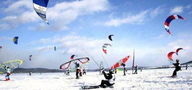 World Ice und Snow Surfing Meisterschaft in Finnland