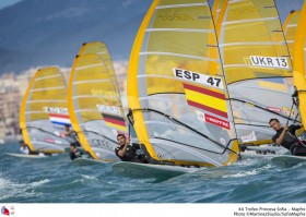 Toni Wilhelm legt eine starke erste Hälfte hin nach nur zwei Tagen Training. © Jesus Renedo sailinstock.com Toni Wilhelm