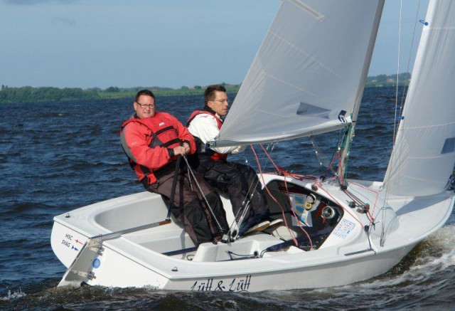 Conger in Aktion. Sven Naumann und Ralf Stuhlemmer werden punktgleich mit Rang zwei Dritte. © Tobias Franz Conger Segeln