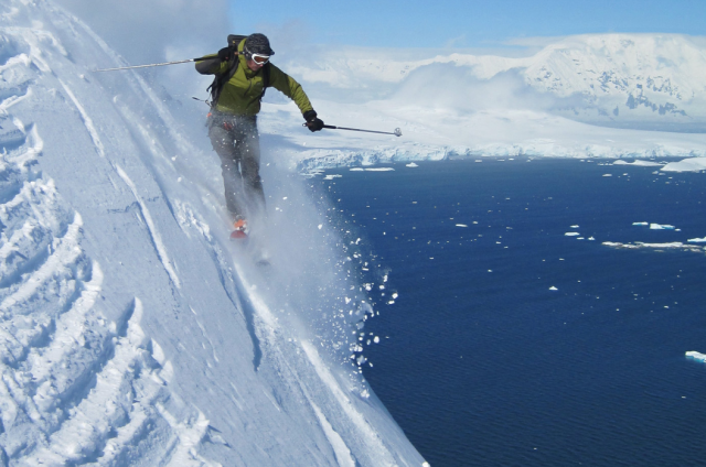 Schifoan vor dem Southern Ocean – man sollte es schon drauf haben! © wickens Antarktis,