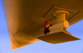 Auch das ist Cariboni-Knowhow: Mit diesem in sämtliche Richtungen schwenkbaren Propeller dreht die 30 m Ketsch Wallygator auf dem Teller © Cariboni/Caritec Wallygator