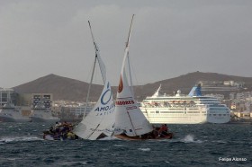 Sieht aus wie kurz vorm Crash. liegt aber am Teleobjektiv: knappes Matchracing mit Vela Latina © alonso Sieht aus wie kurz vorm Crash. liegt aber am Teleobjektiv: knappes Matchracing mit Vela Latina © alonso