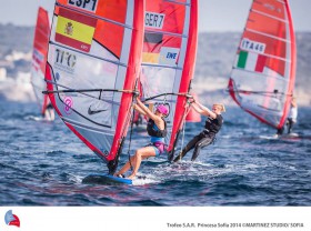 Wie 2012 in Weymouth. Moana Delle knapp hinter der Olympiasiegerin Blanc Manchon. © 2014 Martinez Studio/ 45 TROFEO PRINCESA SOFIA Moana Delle