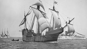 Ganz sicher sind sich die Historiker nicht, aber so soll sie etwa ausgesehen haben: Nachbau der “Santa Maria” © Maritime museum Ganz sicher sind sich die Historiker nicht, aber so soll sie etwa ausgesehen haben: Nachbau der "Santa Maria" © Maritime museum
