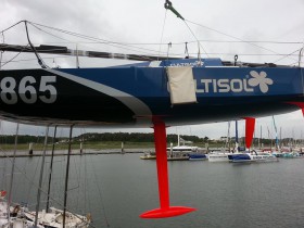 Der lange Neigekiel bietet einen wirksamen Hebel und damit Power für das formstabll breite und leichte Boot © Davy Beaudart
