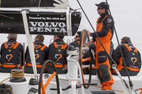 Skipper und Steuermann Charlie Enright plant für zwei Rennen rund um die Welt. Foto: Ian Roman/Volvo Ocean Race