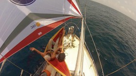 Entspanntes Segeln. Die Sailing Conductors gondeln gemütlich über die Weltmeere. © Sailing Conductors Sailing Conductors
