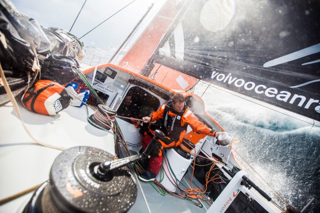 Brutaler Amwindkurs bei Alvimedica, die in einer guten Ausgangsposition für Rang zwie liegen. © Amory Ross / Team Alvimedica / Volvo Ocean Race Brutaler Amwindkurs bei Alvimedica, die in einer guten Ausgangsposition für Rang zwie liegen. © Amory Ross / Team Alvimedica / Volvo Ocean Race