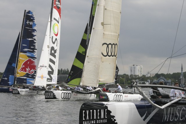 Die guten alten Zeiten: Gleich zwei deutsche Teams bei der Extreme Sailing Series 2010 in Kiel auf der Bahn. Foto: Sascha Klahn/Audi Sailing Team Germany Die guten alten Zeiten: Gleich zwei deutsche Teams bei der Extreme Sailing Series 2010 in Kiel auf der Bahn. Foto: Sascha Klahn/Audi Sailing Team Germany