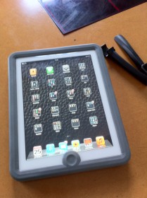 iPad in Lifedge Case @diggerhamburg