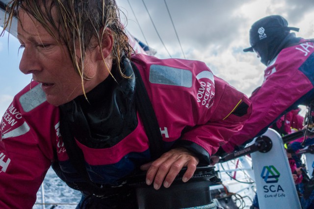 Und die Frisur sitzt bei Abby Ehler.© Anna-Lena Elled / Team SCA / Volvo Ocean Race 