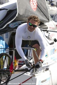 Ziemlich tolle Überfahrt: Chris Lükermann zeigt sich hocherfreut über seinen Törn zwischen Douarnenez und Lanzarote © vapillon Mini Transat, Lükermann, Etappenziel