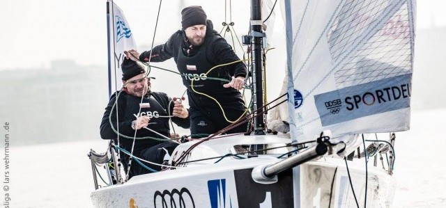 Gunnar Bahr (r.) und Ingo Borkowski greifen mit Schümann erstmals ins Geschehen ein für Grünau. © Lars Wehrmann/DSBL Schümann Crew Grünau