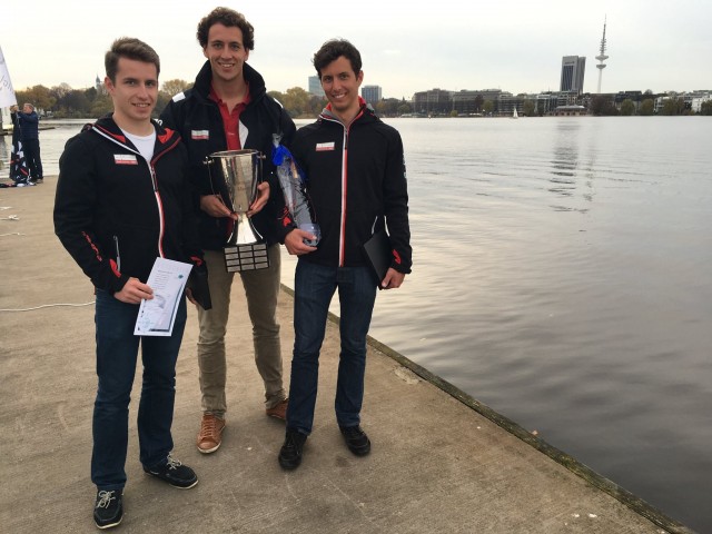 Jan-Philipp Hofmann r.) FelixBrockerhoff und Nils-Henning Hofmann sind die Meister der Meister 2015. MdM