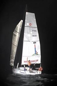 Bei der letzten Mini Transat wurde sein Boot noch nach Kielverlust auf hoher See gelassen © vapillon mini transat Mini Transat, Sieger Frederic Denis