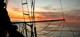 Faraway, Abenteuer, Missverständnis, Weltumseglung