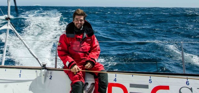 Boris Herrmann segelt in 47 Tagen um die Welt. © IDEC