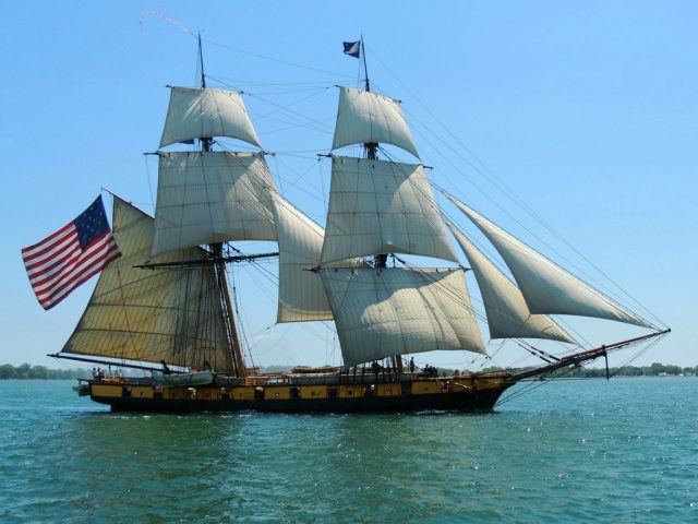 Die Brigg USS Niagara, auf der Kent als Maat arbeitet.