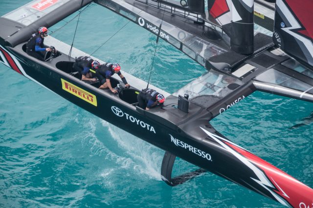 Die Kiwi-Radfahrer in Aktion. © ACEA 2017 / Photo Gilles Martin-Raget America's Cup
