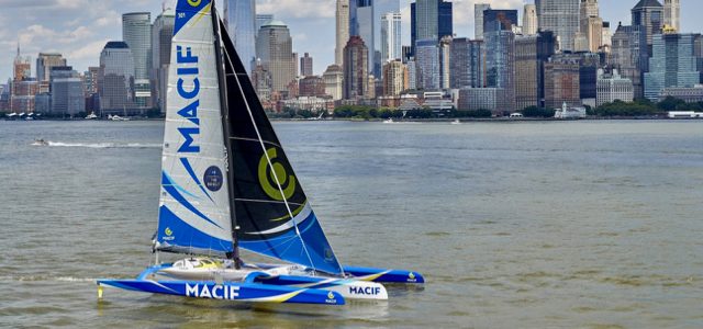 Macif, trimaran, the bridge
