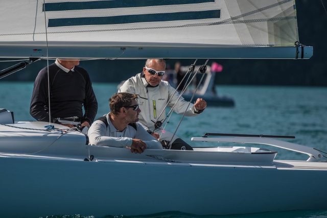 Soling-Silber-Gewiner in Sydney Ingo Borkowski ist bei Markus Brennecke und Jochen Schümann an Bord. © Hess Photography