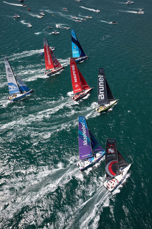 Die Vorstart-Phase. Brunel und Vestas gehen volles Risiko…© Ydwer.com Photography Volvo Ocean Race