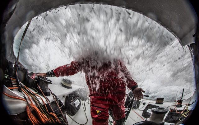 Hoffentlich gibt es für Scallywag nicht noch im letzten Moment die sprichwörtliche “kalte Dusche” © frost/VOR