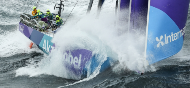 AkzoNobel ist an Dongfeng vorbei gezogen auf Rang drei. © Ainhoa Sanchez /VOR