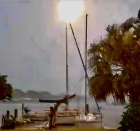 Blitzeinschlag Segelyacht