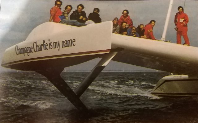 1984 – und was schaut da unter dem Schwimmer hervor? Eine von mehreren Foil-Varianten, die getestet wurden © heidsieck Charles Heidsieck, trimaran, Foils,