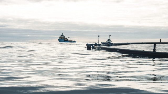 Im Prinzip gleich, nur etwas langsamer in der Treibgeschwindigkeit: System 01/B © ocean cleanup Ocean CleanUp, Plastikmüll, Meeresverschmutzung