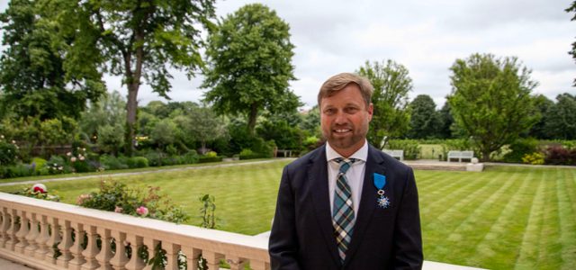 Alex thomson, Orden