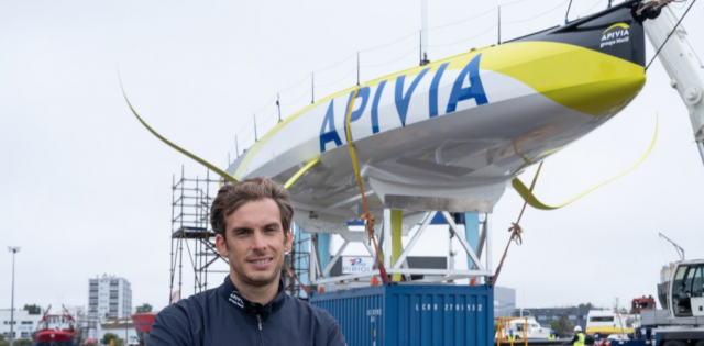 Charlie Dahlin vor seiner neuen Apivia. © Apivia Voile