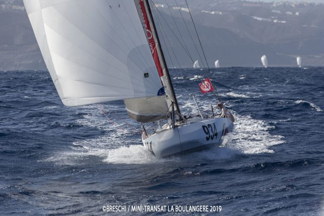 Am Anfang war alles in Butter: Morten Bogacki kurz nach dem Start © mini-transat