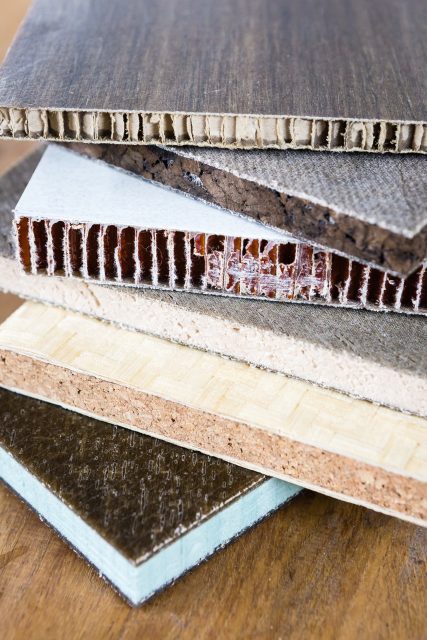 Verschiedene Möglichkeiten aus nachhaltigen Materialien ein Sandwich-Laminat aufzubauen © Jan Maas