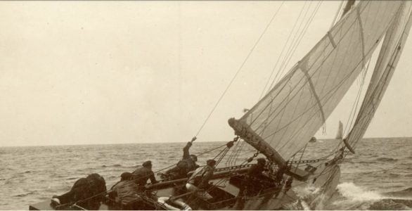 Mit dem Sieg beim Tivoli Race 1901 begründete “Ester” ihren Ruf als schnelle Regattayacht © Ester 1901.se