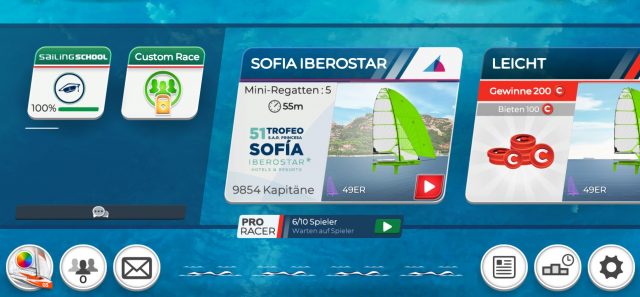 Die blauen Regatten bringen Punkte für die Rangliste. Derzeit wird hier um die Princess Sofia Trophy gesegelt.