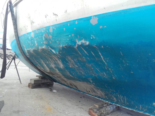 Dellen im Alu-Rumpf © Trans Ocean