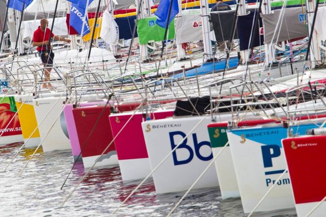 Solche Bilder von eng beieinander liegenden Regattayachten wird es in Frankreich wohl erst gegen Ende August wieder geben. © solitaire figaro