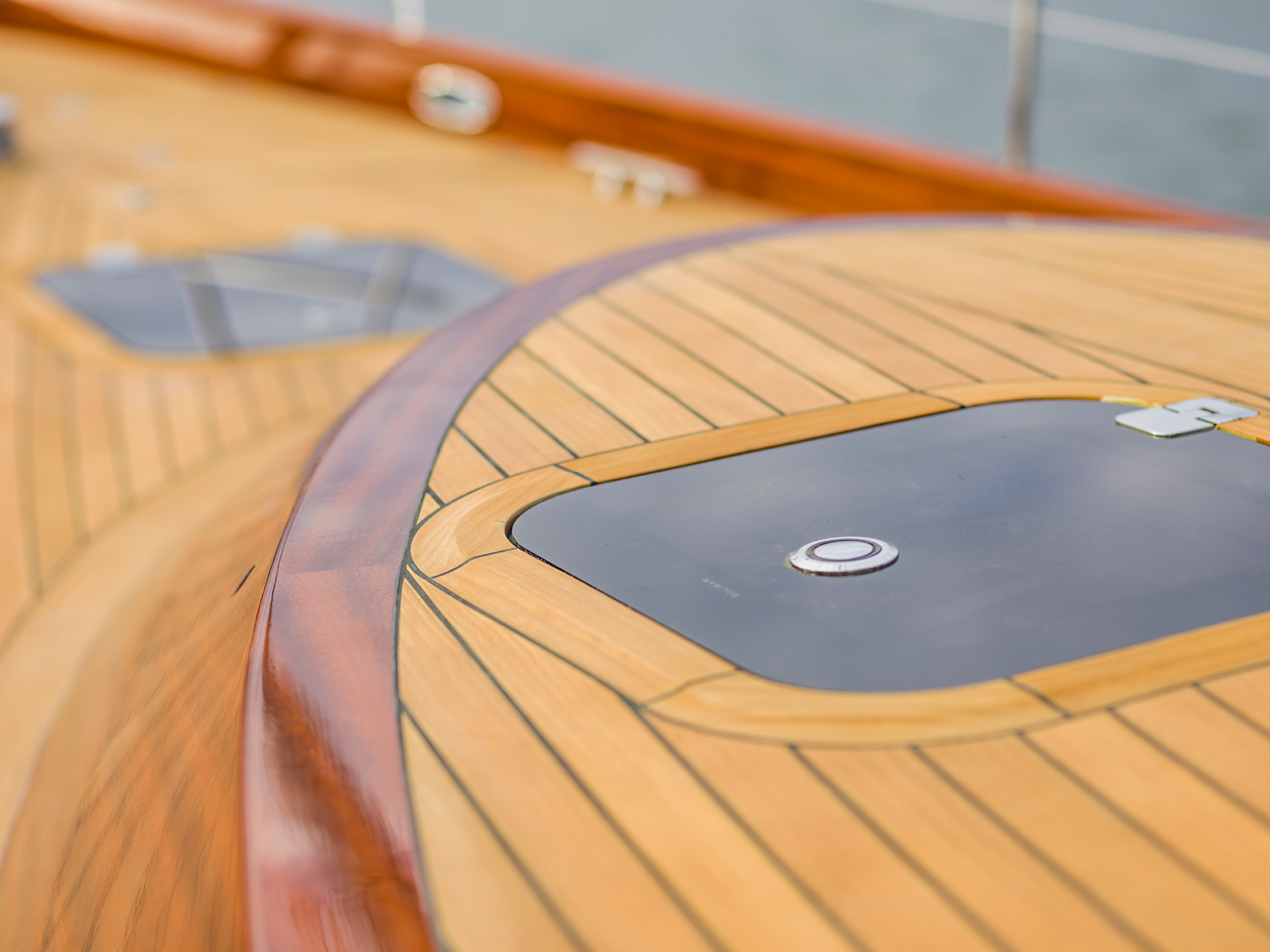 Lignia-Deck auf einer Spirit-Yacht @ Spirit Yachts Lignia-Deck auf einer Spirit-Yacht