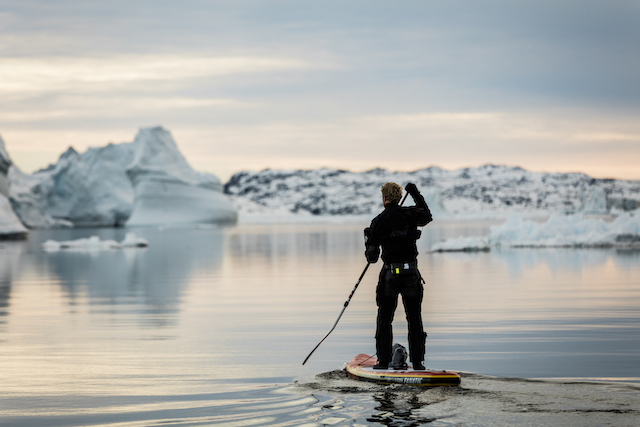 Die Bilder von Michael Walthers SUP-Tour in Grönland gingen 2018 um die Welt. <em>Foto: Daniell Bohnhof</em>