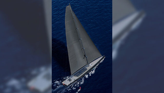 Schon mal gleich ein Bild im Facebook-Stil produziert: Die Apex 850 unter Segeln. Die Drohne muss dann später für so ein Foto auf über 107 m Höhe steigen ª © huisman