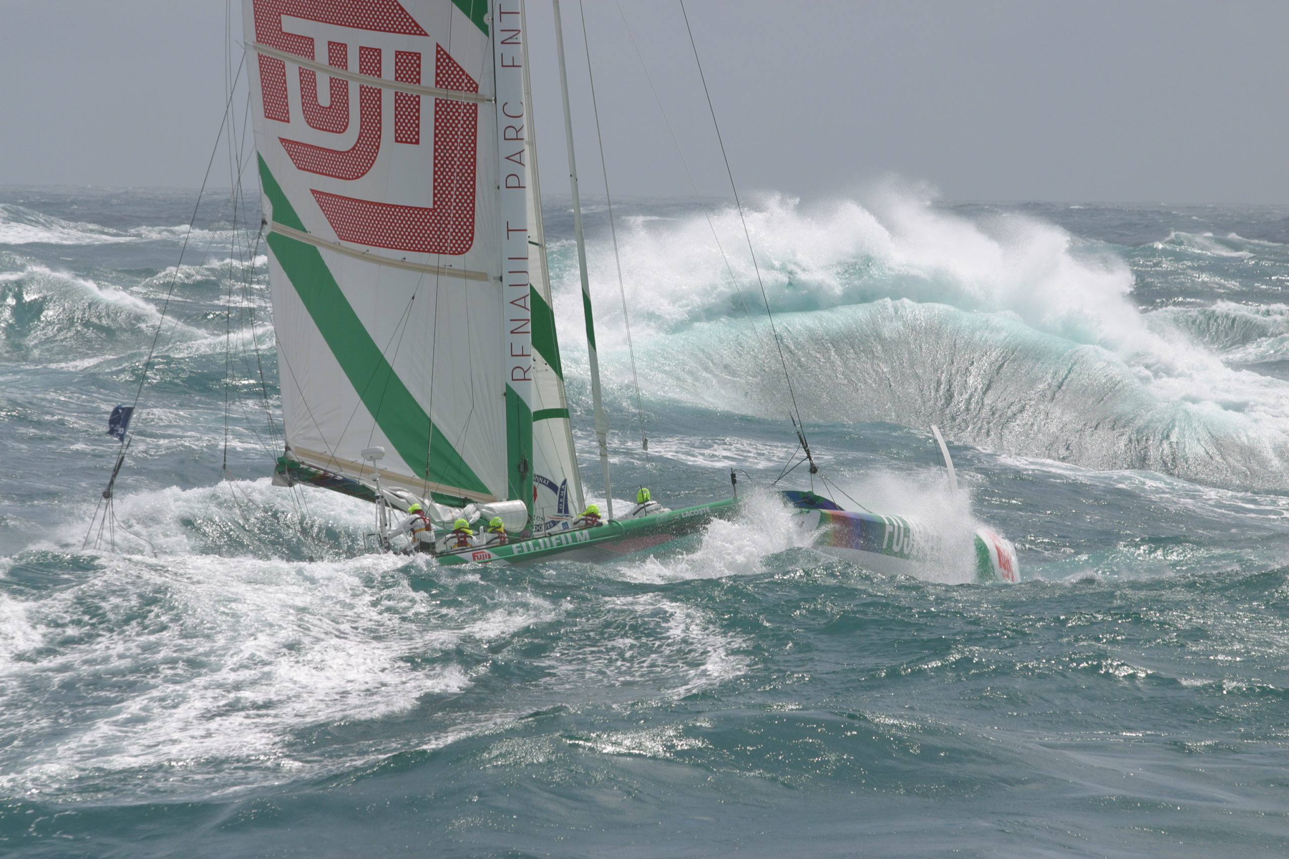 Hauptpreis: Gilles Martin-Raget, <em>Fujifilm</em> während der Regatta Course des Phares 2002 © Gilles Martin-Raget, Mirabaud Yacht Racing Image