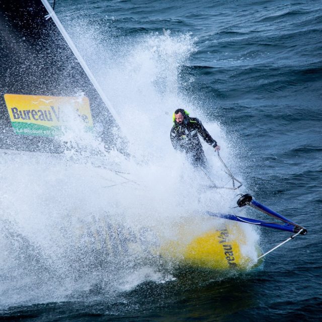 Louis Burton wie er das Segeln liebt: In Action © Burton(La Vallée