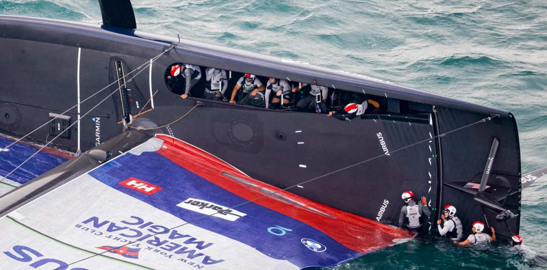 America s Cup Kenterung Und Leckage Von American Magic Was Hinter 